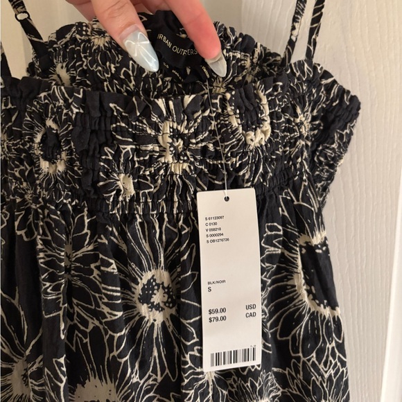 Urban Outfitters Black and White Floral Babydoll Dress - Picture 4 of 4